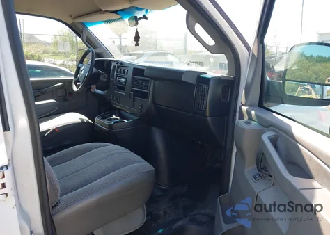 2016 Chevrolet Express 2500 Work Van z USA, uszkodzony, nr VIN 1GCWGAFF7G1116761